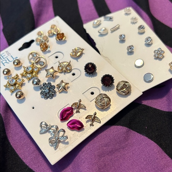 Time and Tru Mixed Metal Earring Collection - Picture 3 of 3